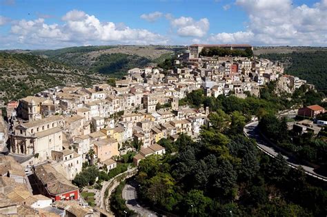 10 Fabulous Things to Do in Ragusa, Southern Sicily - Happy Frog Travels