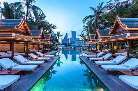 10 Most Amazing Hotel Swimming Pools Bangkok, Thailand | Cash For Traveling