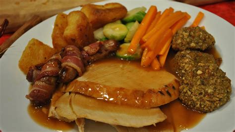 Christmas roast turkey | Roast turkey recipes, Christmas roast turkey ...