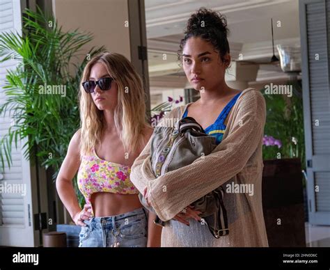 Sydney sweeney white lotus hi-res stock photography and images - Alamy