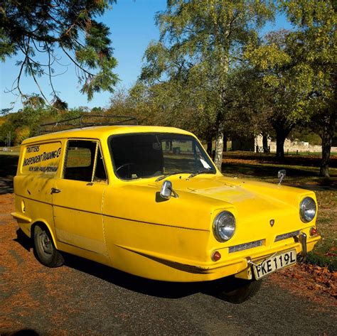 Photos of 20 Wonderful Reliant Regal Cars ~ Vintage Everyday