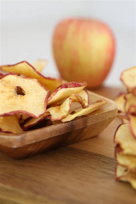 Easy Homemade Dried Apple Chip Recipe - Honestly Modern