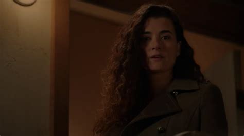 8 Questions We Have After Ziva's Return to 'NCIS' (PHOTOS)