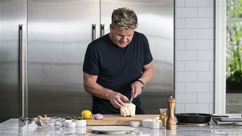 Gordon Ramsay’s Basic Knife Skills: How to Use a Knife - 2025 - MasterClass