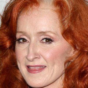 Bonnie Raitt - Age, Family, Bio | Famous Birthdays