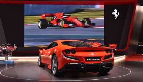 Ferrari F8 Tributo technical specifications and fuel economy