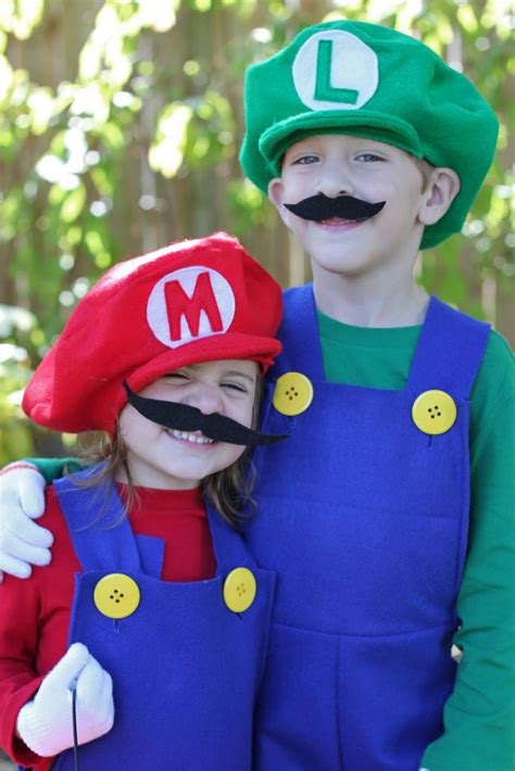 How to Make Mario and Luigi Costumes {Tutorial} - Smashed Peas ...