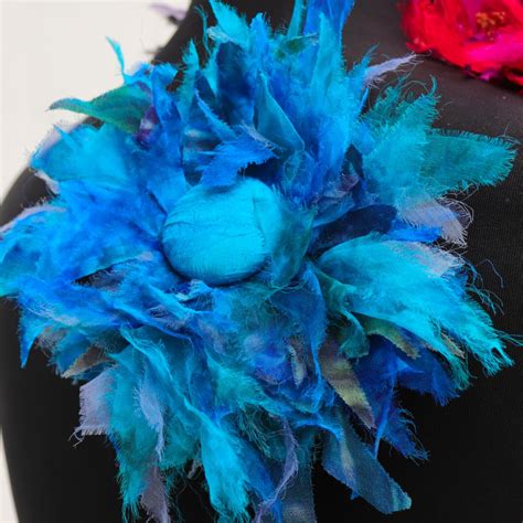 FRILLY SILK FLOWER - Eventeny