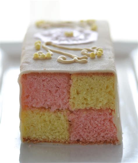 Battenberg Cake (Daring Bakers' Challenge) | Building Buttercream