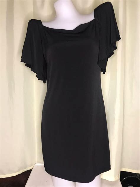 Plain black simply elegant dress, Women's Fashion, Dresses & Sets ...