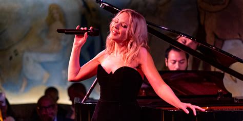 Kylie Minogue Celebrates U.S. Wine Launch With Intimate Café Carlyle NYC Performance ...