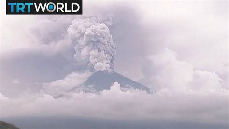 Bali Volcano: Major eruption could happen at 'anytime' - YouTube