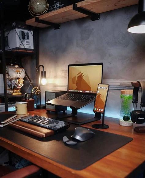 10 Minimalist Laptop Setup Ideas At Home | Home office setup, Home studio setup, Home office design