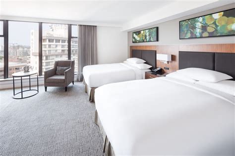 Doubletree Victoria Double Queen | Canada Rail Vacations