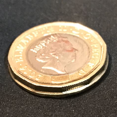 Getting coins in London : UKcoins