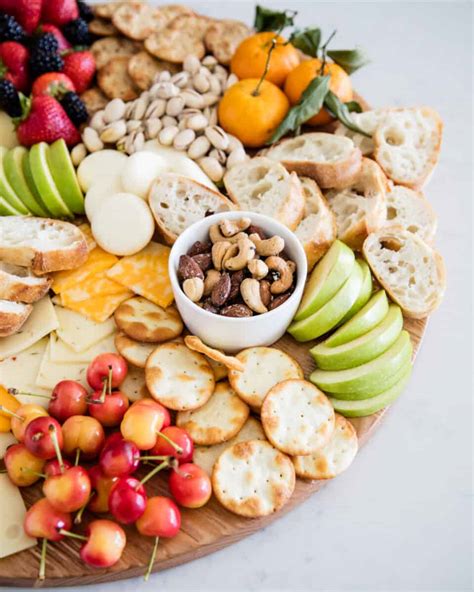 How to Make a Fruit and Cheese Platter - I Heart Naptime