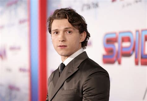 Tom Holland Biography, Age, Family, Relationships & Net Worth