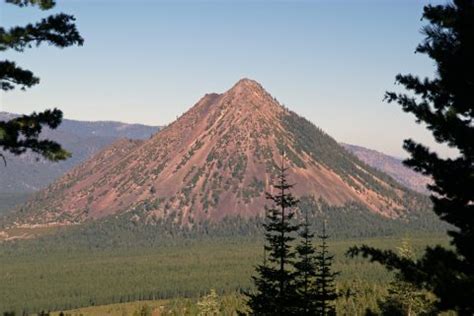 Hiking to Horse Camp on Mount Shasta - Northern California Hiking Trails