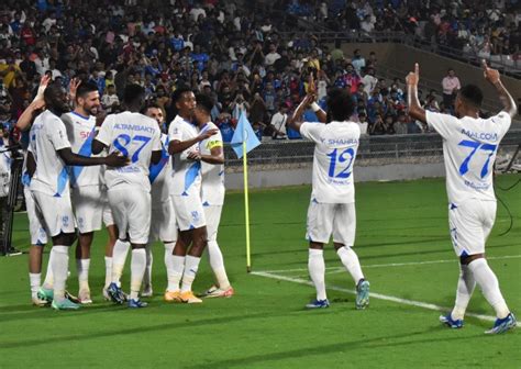 Mumbai welcomes Al Hilal’s superstars, despite 2-0 defeat | Football | Al Jazeera