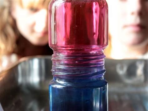 Hot/Cold: Keeping Water Separate experiment | Science experiments kids, Cool science experiments ...