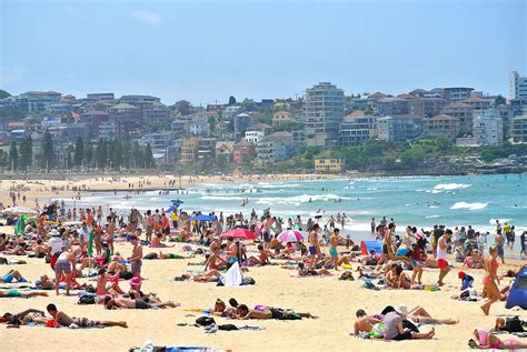 Manly Beach - SMARTTRAVELERS