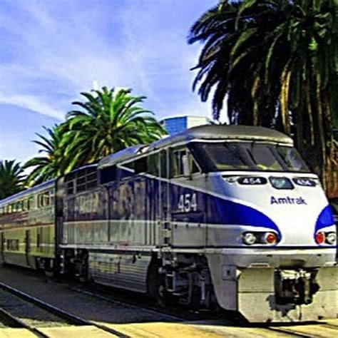 Amtrak Surfliner - YouTube