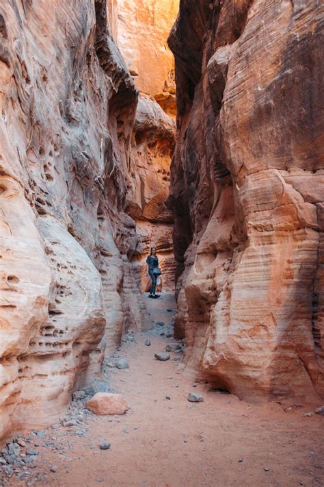 How to Hike White Domes Trail in Valley of Fire, Nevada - Roads and Destinations