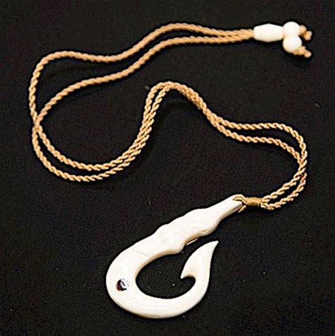 Maori Bone Hook Necklace Details - Aloha Hula Supply