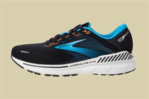 Top 10 Best Running Shoes for Flat Feet in 2023 - Oskar Shoes