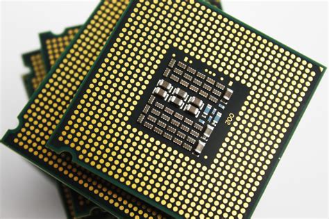 How to Choose a CPU for Your PC Build (Guide)