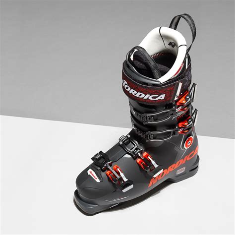 The Best Alpine Ski Boots of 2019