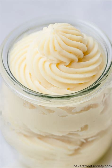 This creme patissiere recette (recipe) is so delicious and easy! If you ...