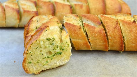 How to Make Garlic Bread - Easy Homemade Garlic Bread Recipe - YouTube