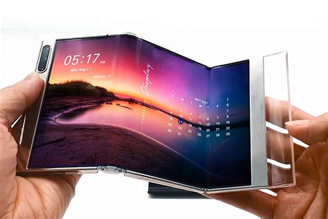 Samsung Display shows off the foldable, rollable screens of the future