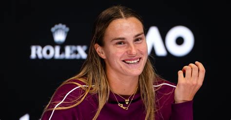 Why Sabalenka autographs her fitness trainer Jason Stacy's head