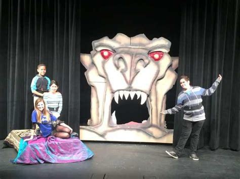 Dutcher Middle School puts on Aladdin production - Turlock Journal