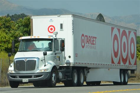 TARGET - INTERNATIONAL BIG RIG TRUCK (18 WHEELER) | Navymailman | Flickr