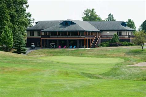 Eagle Rock, Defiance, Ohio - Golf course information and reviews.