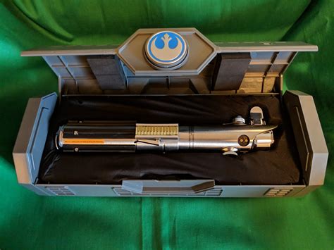 Rey/Luke/Anakin Legacy Lightsaber Hilt Disneyland Star Wars Galaxy's ...