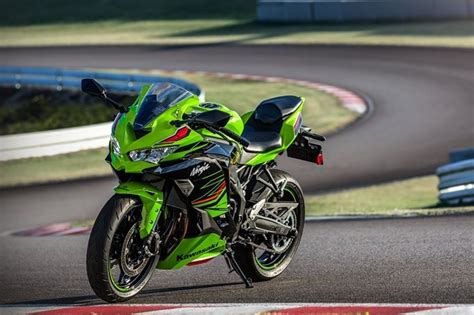 Kawasaki ZX-4R Images [HD]: Photo Gallery of Kawasaki ZX-4R - DriveSpark