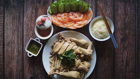 How to Cook The Perfect Plate of Hainanese Chicken Rice - The Bakeanista