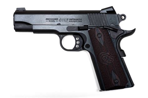 Colt 1911 Combat Commander 9mm & .45ACP