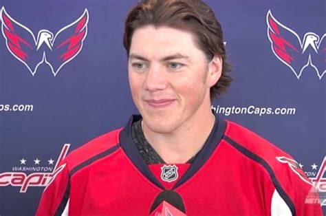 T.J. Oshie shows off ridiculous shootout skills, shakes Eddie Lack with ...