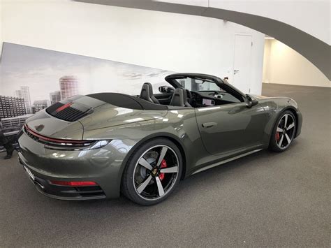 Beautiful Aventurine Green Metallic 992 Carrera S convertible #porsche ...