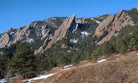 Royal Arch Trail (Boulder) in Late March - dismal wilderness