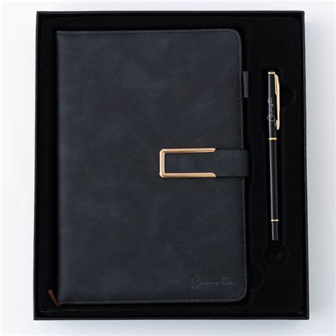 Personalised Notebook & Pen Gift Set – MessengerCo