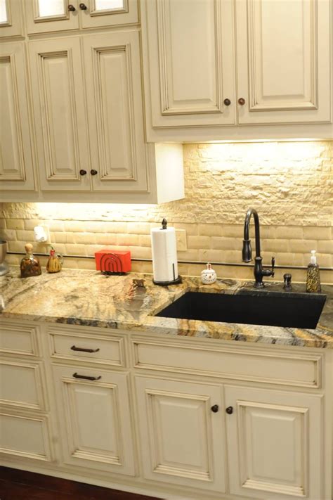 Gold Color Granite Countertops Kitchen Ideas (Gold Trend!)