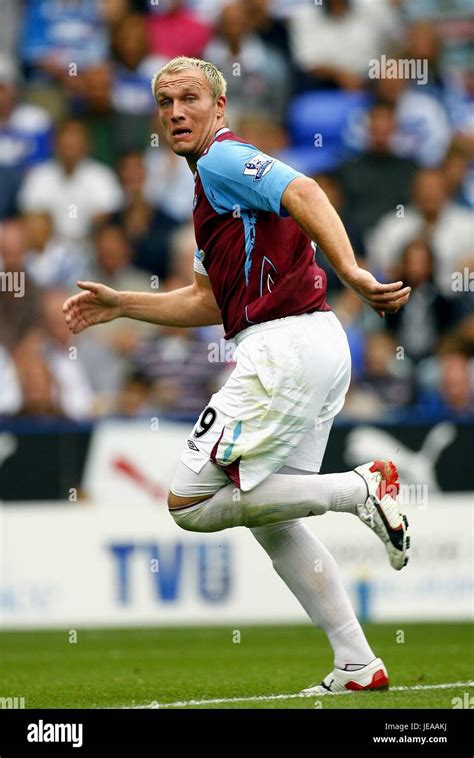 DEAN ASHTON WEST HAM UNITED FC MADEJSKI STADIUM READING ENGLAND 01 ...