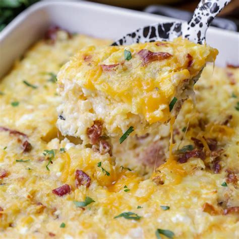 Cheesy Hashbrown Breakfast Casserole | Lil' Luna | Breakfast recipes casserole, Hashbrown ...