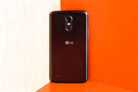 LG Stylo 3 pictures: This $130 phone has a built-in stylus - CNET